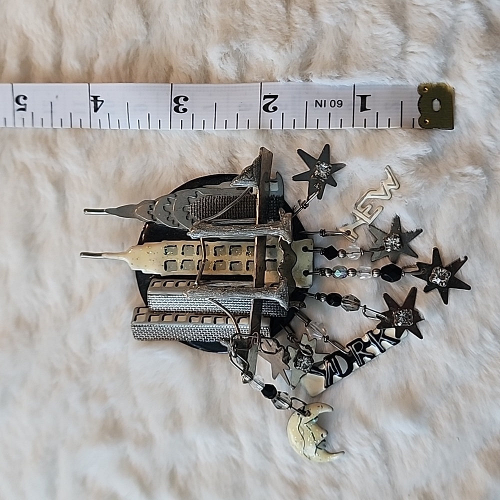 **Rare** Lunch At The Ritz NEW YORK CITY LIGHTS SKYLINE DRIVE Pin Brooch Pendant